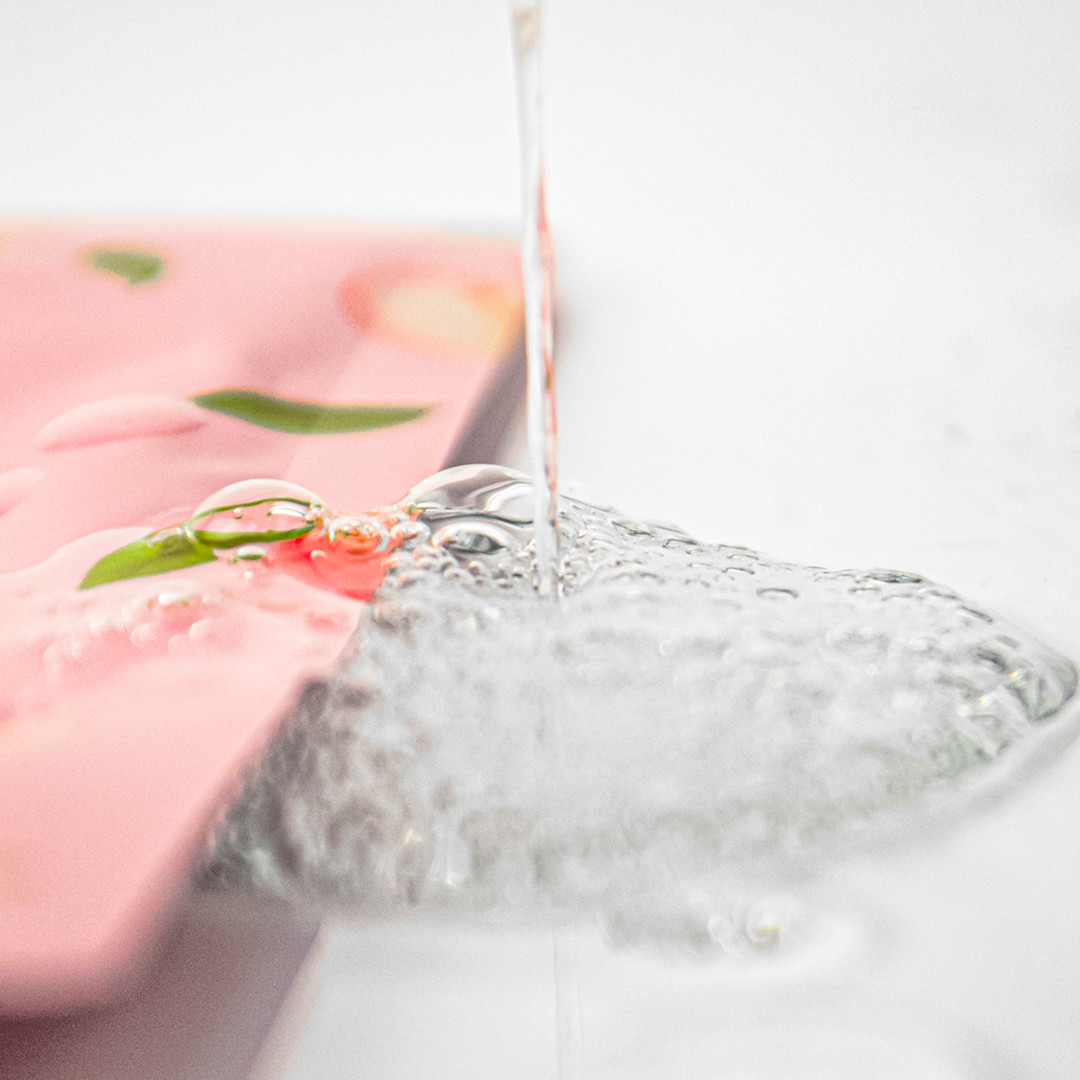 Тканинна маска з персиком BIOAQUA Peach Extract Hexapeptide Extract