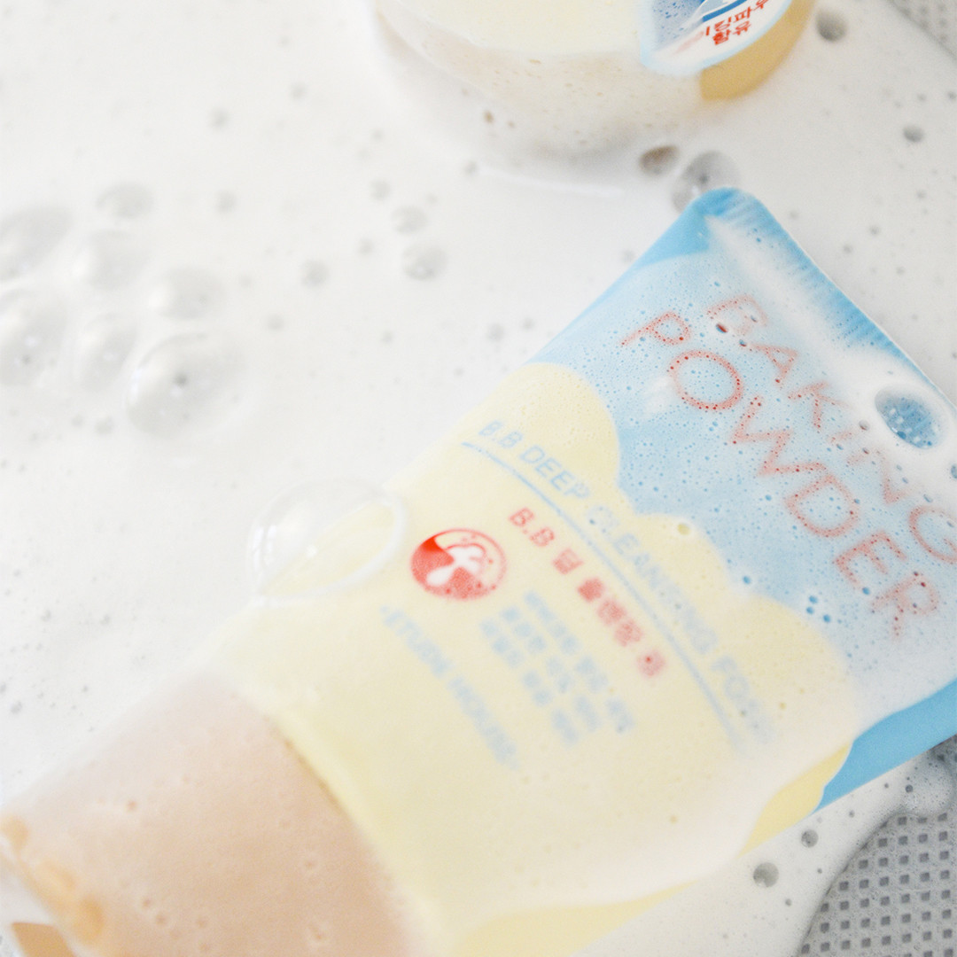 Пенка от черных точек Etude House Baking Powder B.B Deep Cleansing Foam (30 мл)