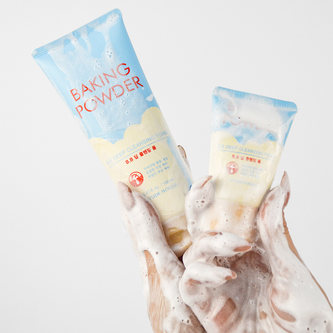 Пенка от черных точек Etude House Baking Powder B.B Deep Cleansing Foam (30 мл)