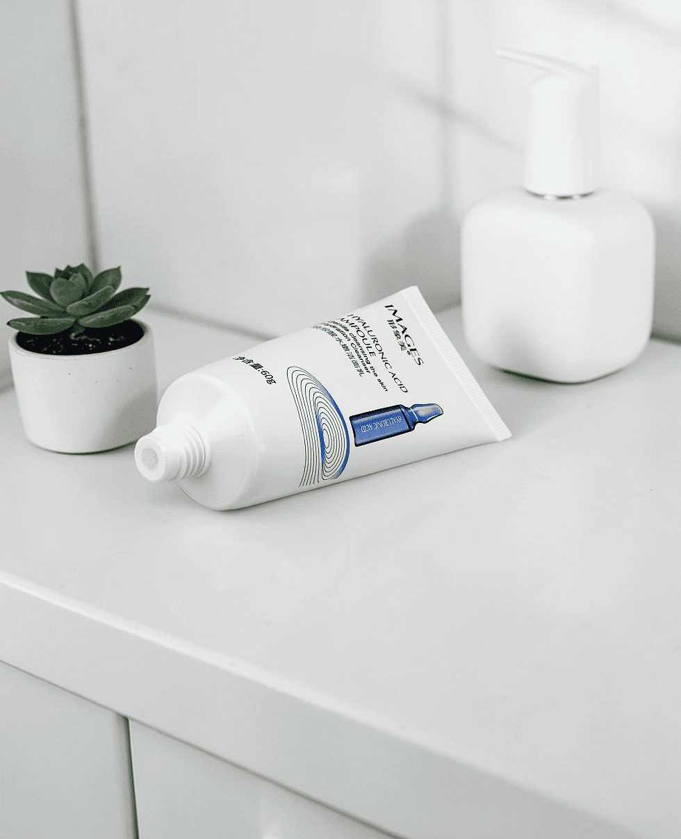 Пенка для умывания IMAGES Hyaluronic Acid Ampoule Hydration Cleanser