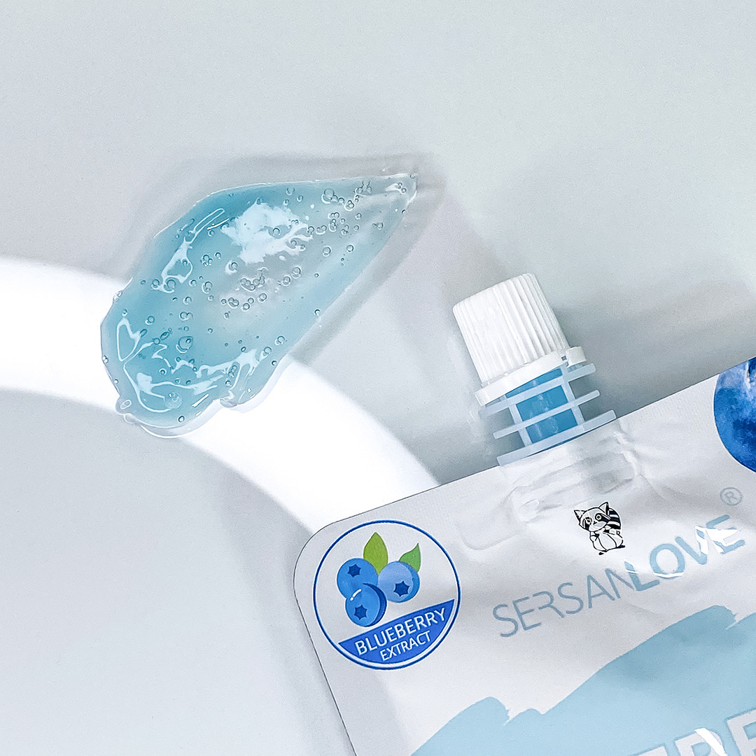 Бульбашкова маска з чорницею SERSAN LOVE Hyaluronic Acid Bubble Mask