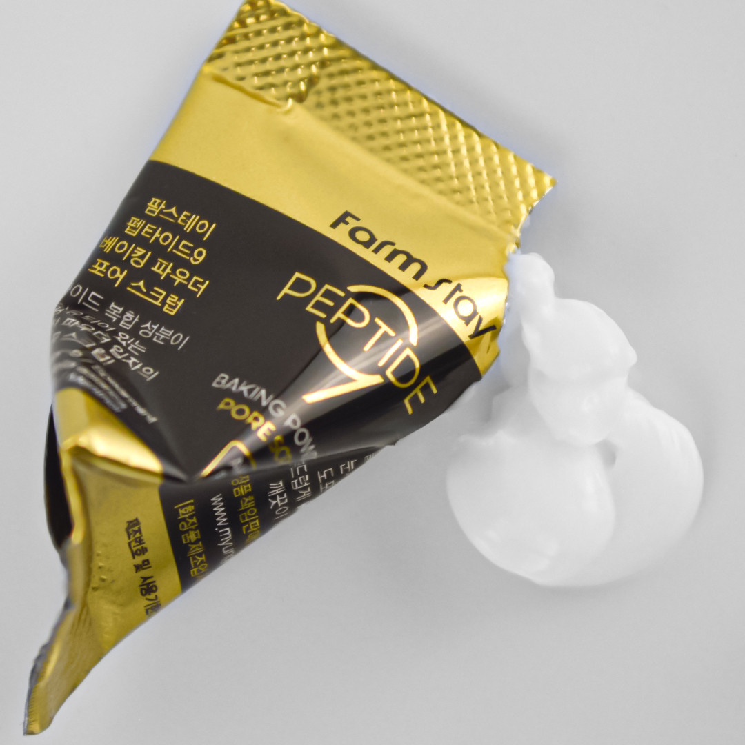 Очищаючий скраб з пептидами Farm Stay Peptide 9 Baking Powder Pore Scrub
