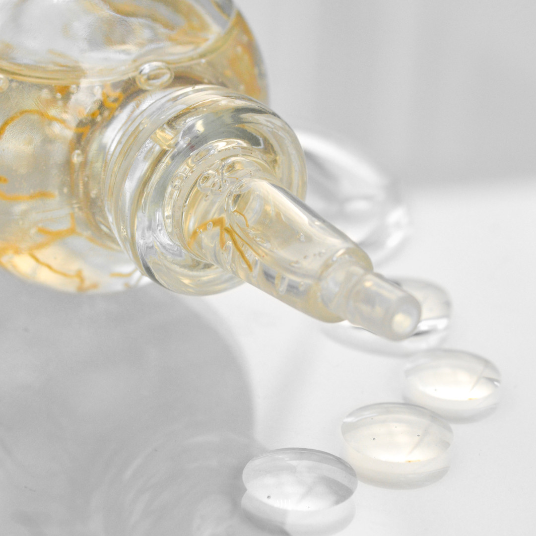 Тонер-сиворотка з золотом Venzen (Veze) 24K Gold Luxury Line Carving Toner