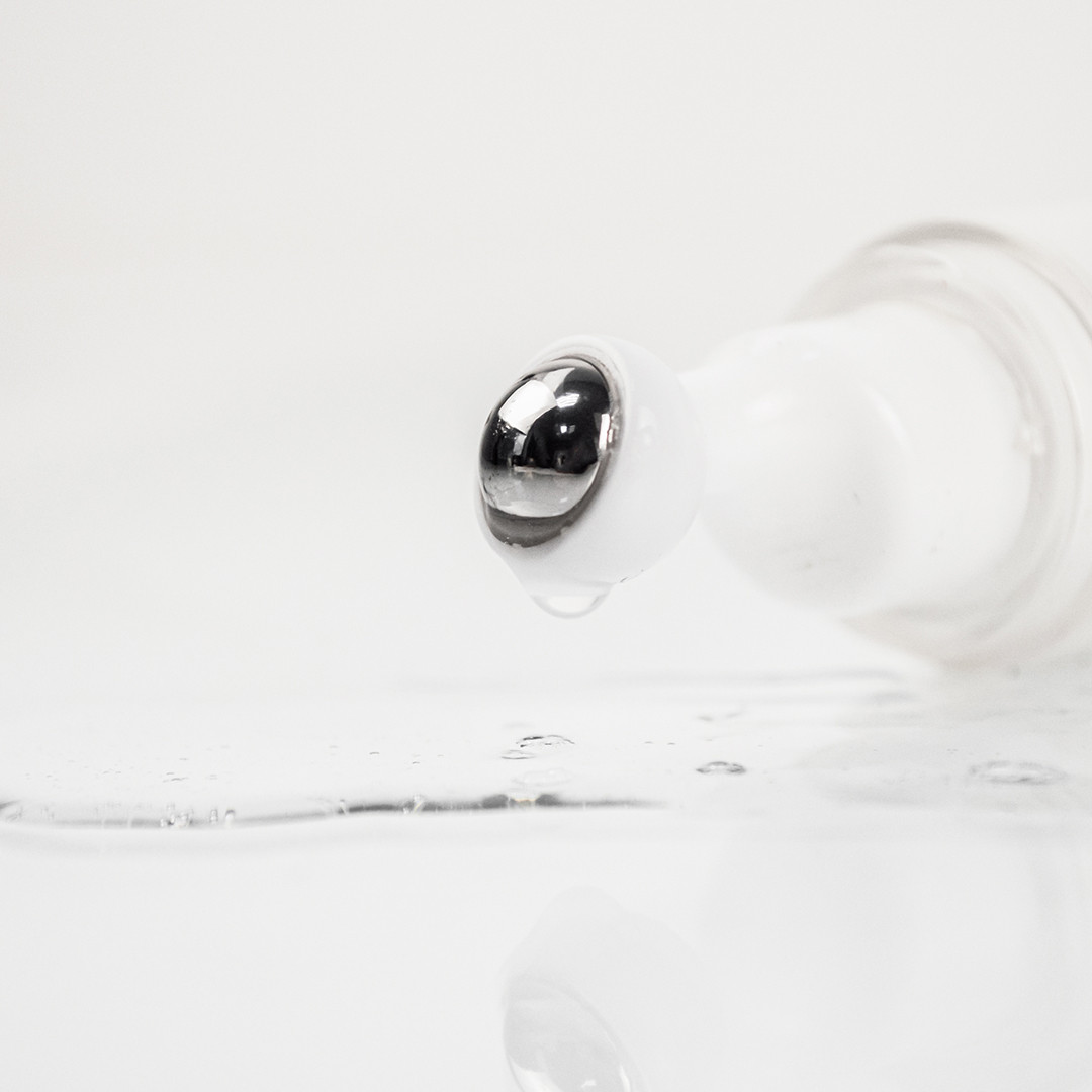 Сыворотка-роллер вокруг глаз VENZEN Peptides Multi Effect Eye Essence