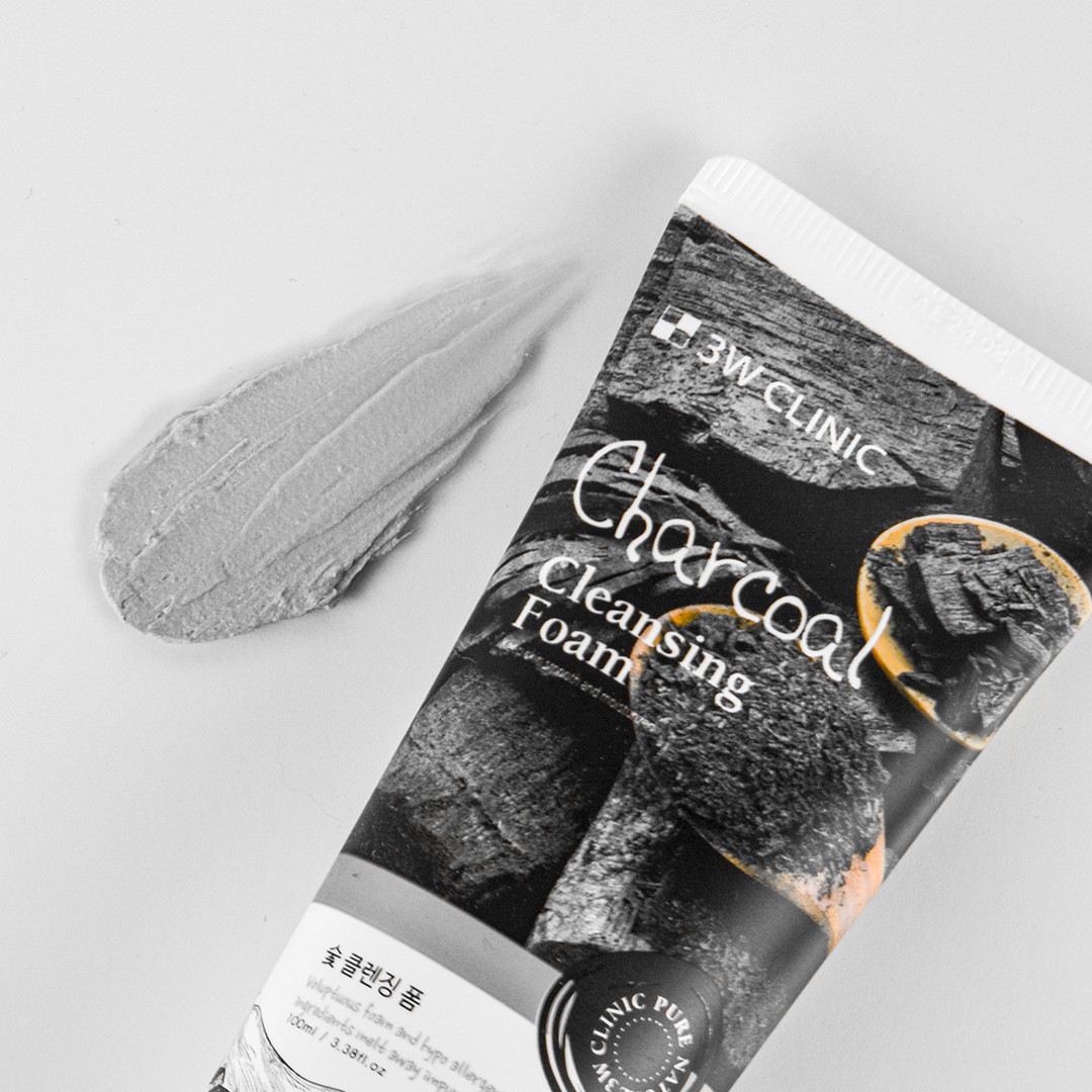 Пенка с древесным углем 3W CLINIC charcoal Cleansing Foam