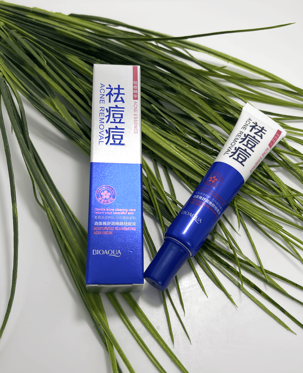 Лікувальний точковий крем BIOAQUA Skin Delicate Silky Anti-Acne