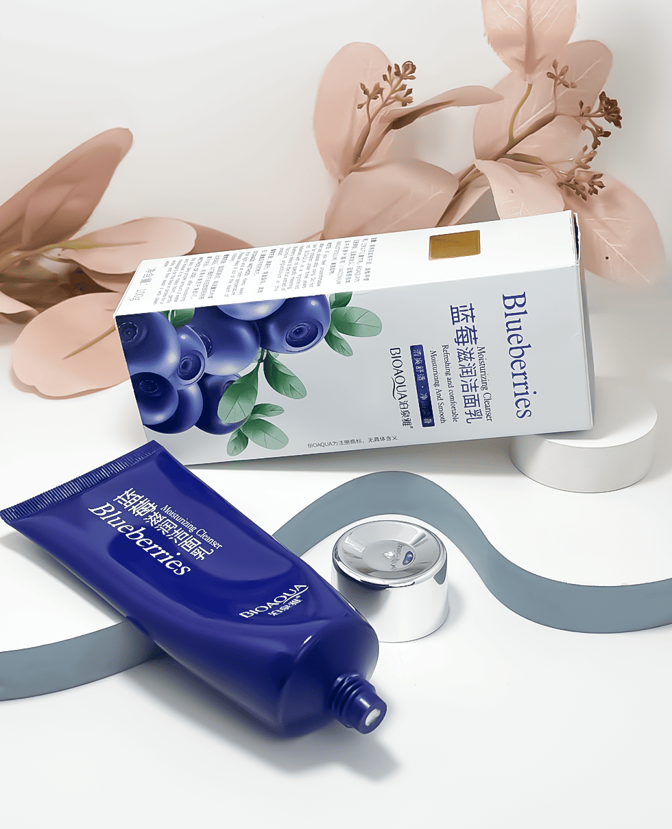 Очищающая пенка с черникой BIOAQUA Cleanser Wonder