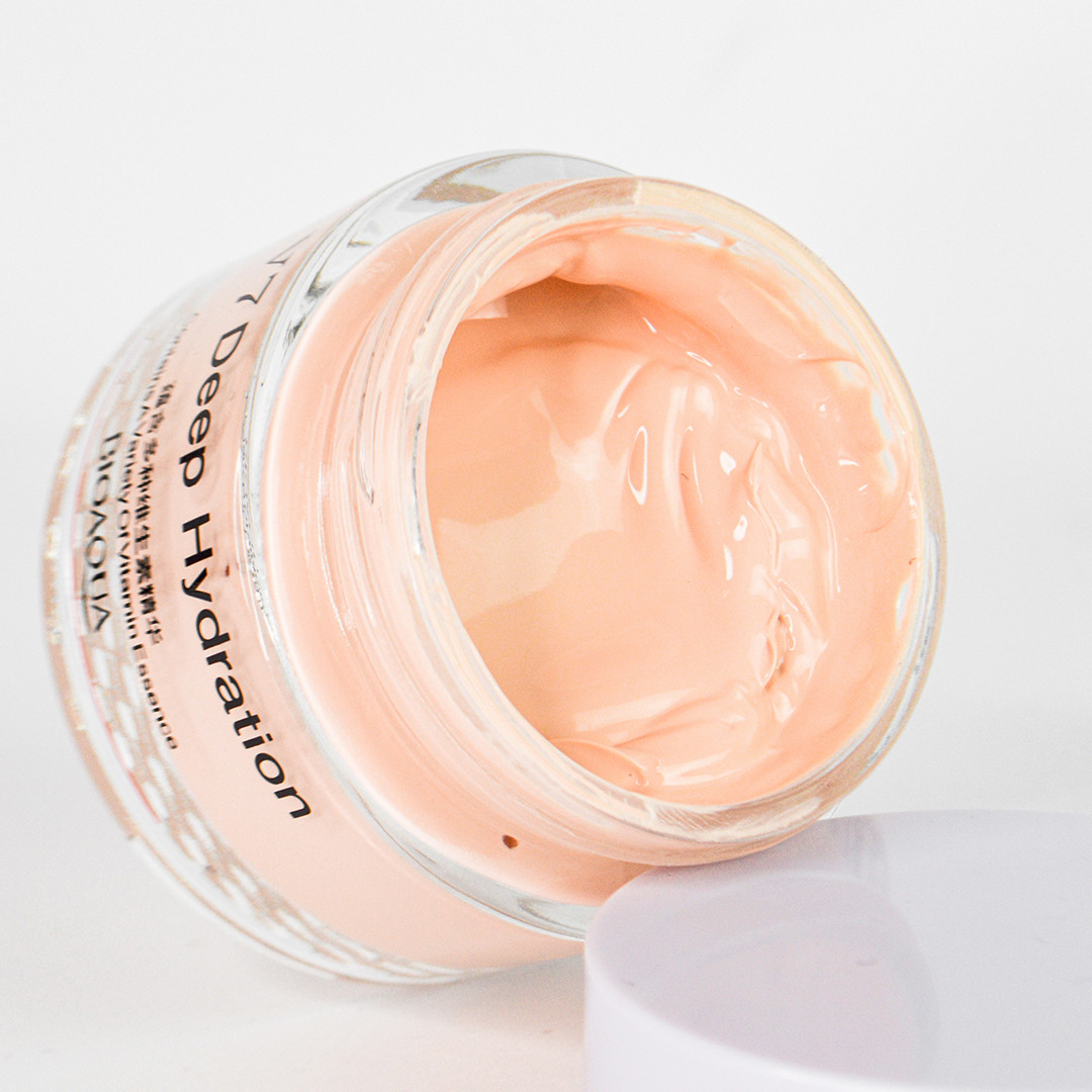 Крем-база под макияж выравнивающая Bioaqua V7 Deep Hydration Transparent and naked make-up lazy plain cream