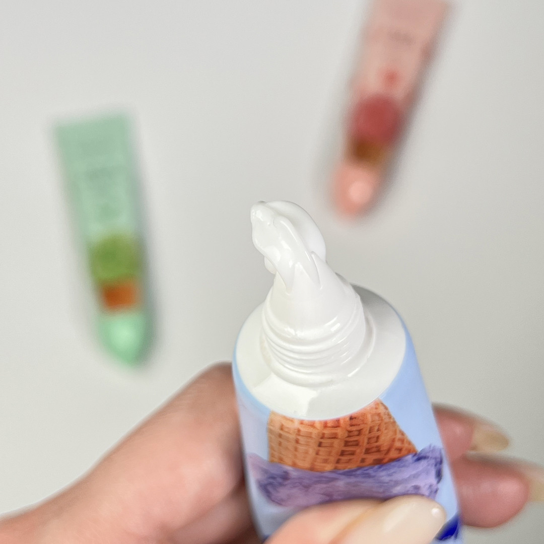 Крем для рук черника Images Blueberry Bright And Tender Skin Hand Cream