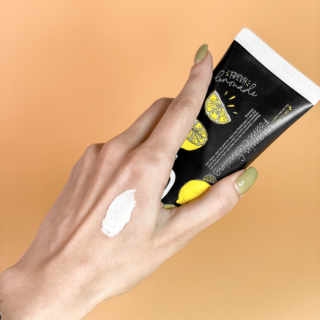 Пінка для вмивання з вітаміном С 3W Clinic Vitamin C Foam Cleansing