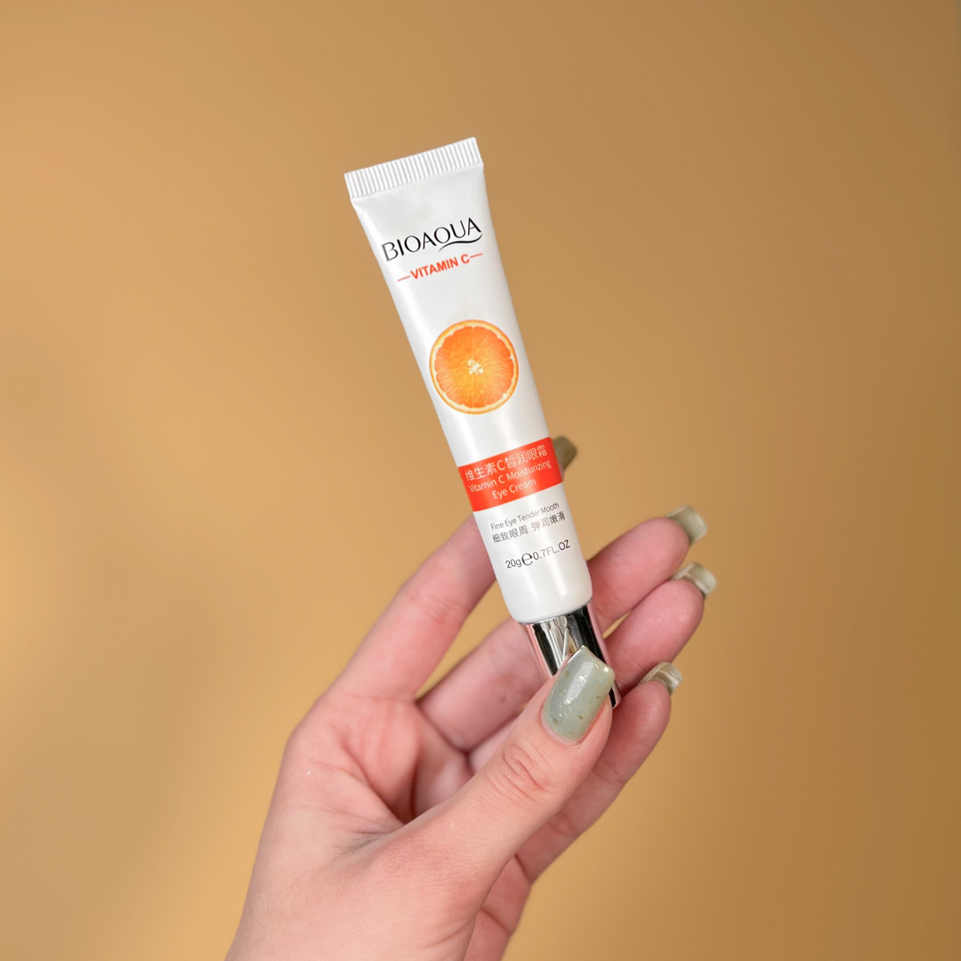 Крем вокруг глаз с витамином С Bioaqua Vitamin C Moisturizing Eye Cream