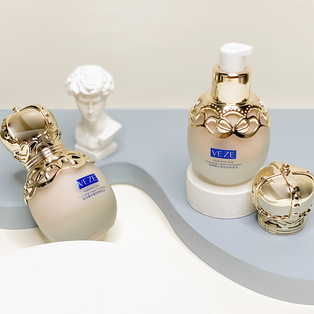 Зволожуючий тональний крем Veze (Venzen) Hyaluronic Acid Hydrating Liquid Foundation