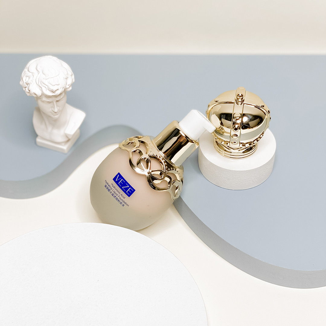 Зволожуючий тональний крем Veze (Venzen) Hyaluronic Acid Hydrating Liquid Foundation