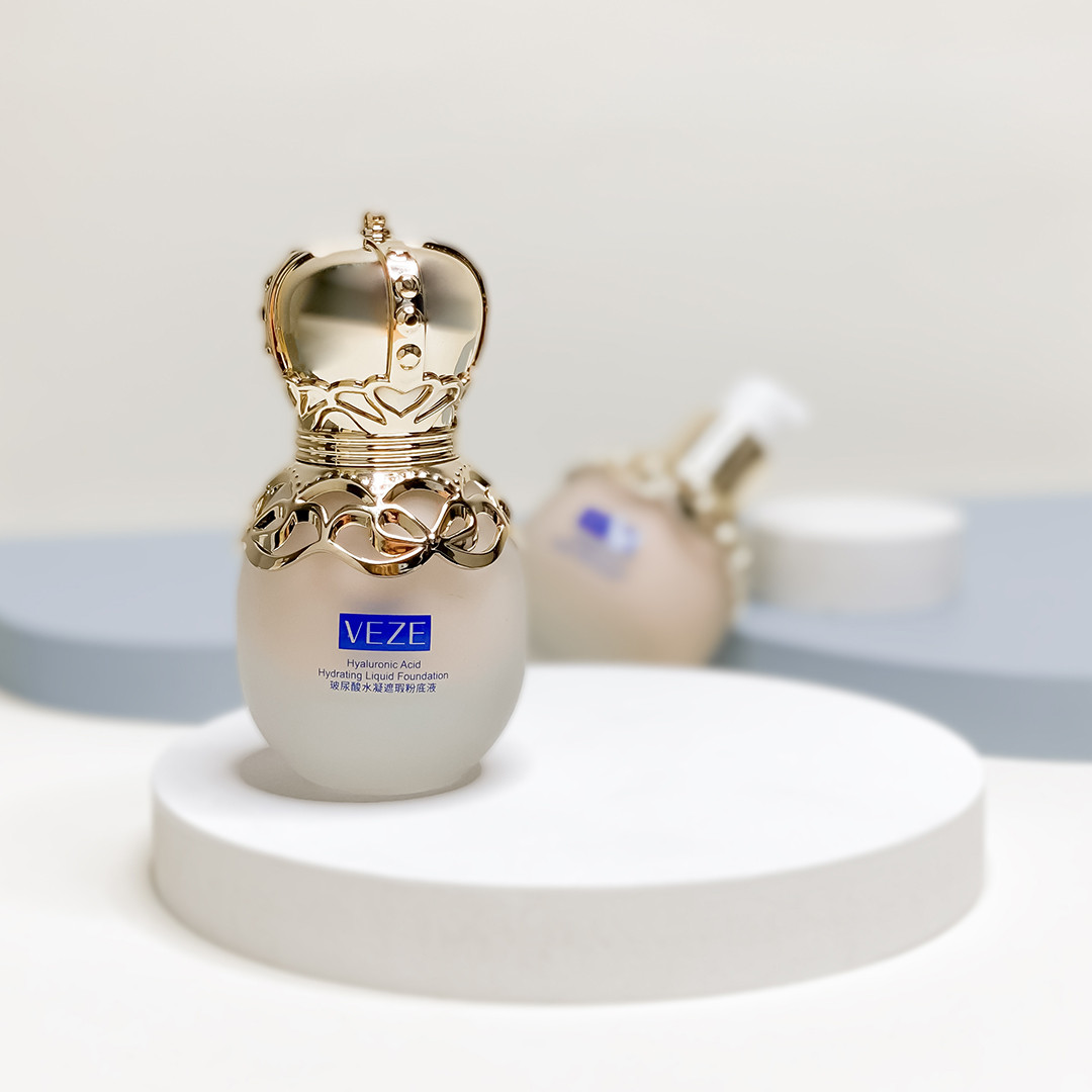 Зволожуючий тональний крем Veze (Venzen) Hyaluronic Acid Hydrating Liquid Foundation