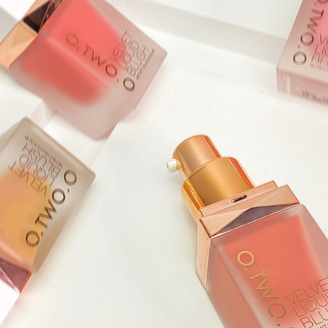 Рідкі рум’яна O.TWO.O Velvet Liquid Blush
