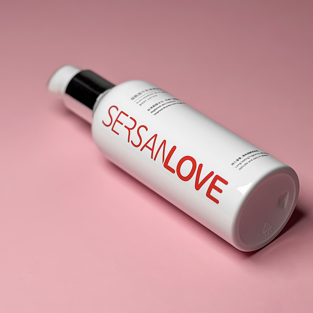Зволожуючий лосьйон для тіла SERSAN LOVE Niacinamide Milk