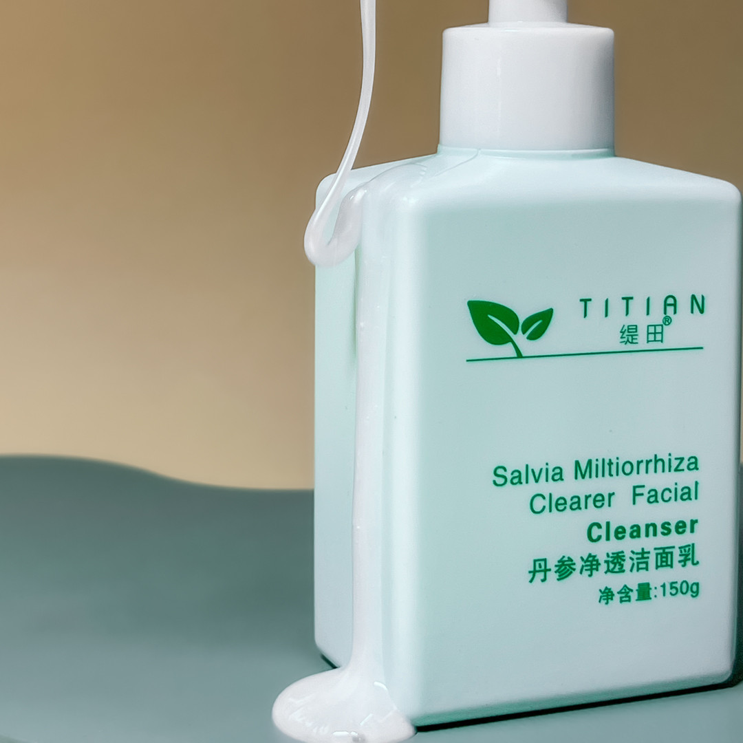 Молочко для очищения кожи и снятия макияжа с экстрактом шалфея Titian Salvia Miltiorrhiza Clearer Facial Cleanser