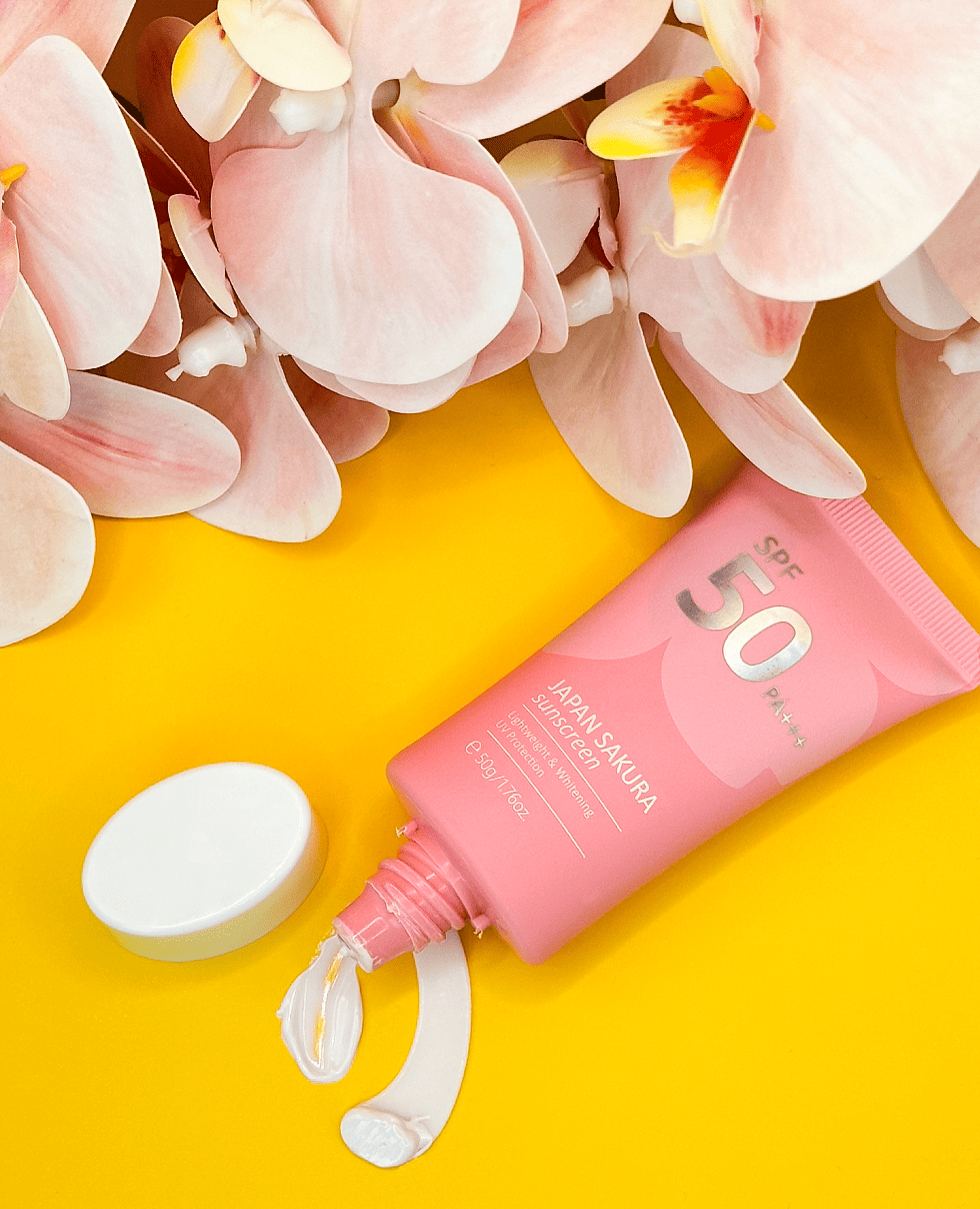 Сонцезахисний крем з екстрактом японської сакури LAIKOU Japan Sakura Sunscreen SPF50