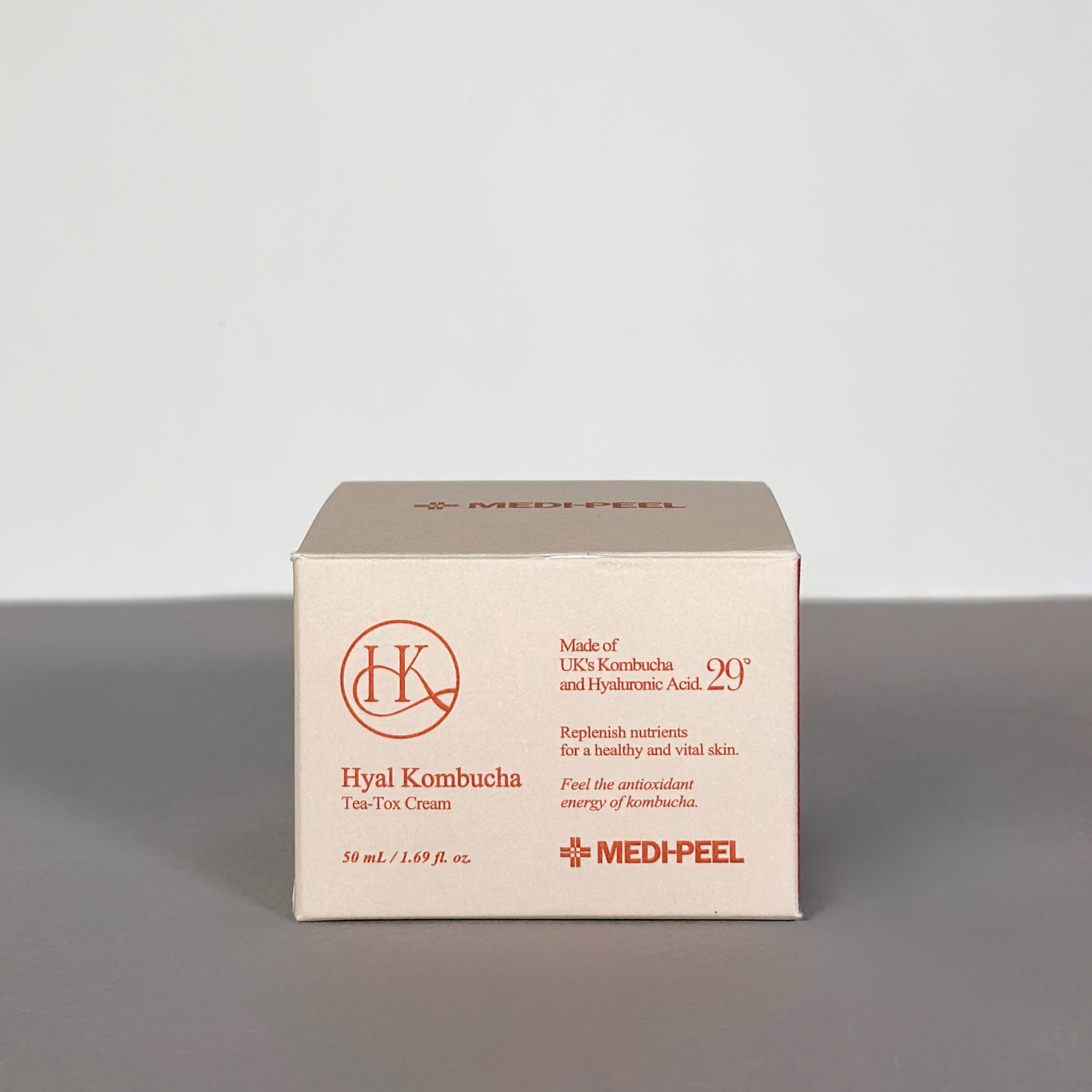 Крем для обличчя з комбучею Medi Peel Hyal Kombucha Tea-Tox Cream