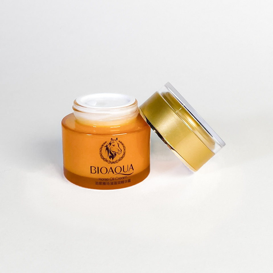 Антивіковий крем для обличчя з кінською олією Bioaqua Horse Oil Cream