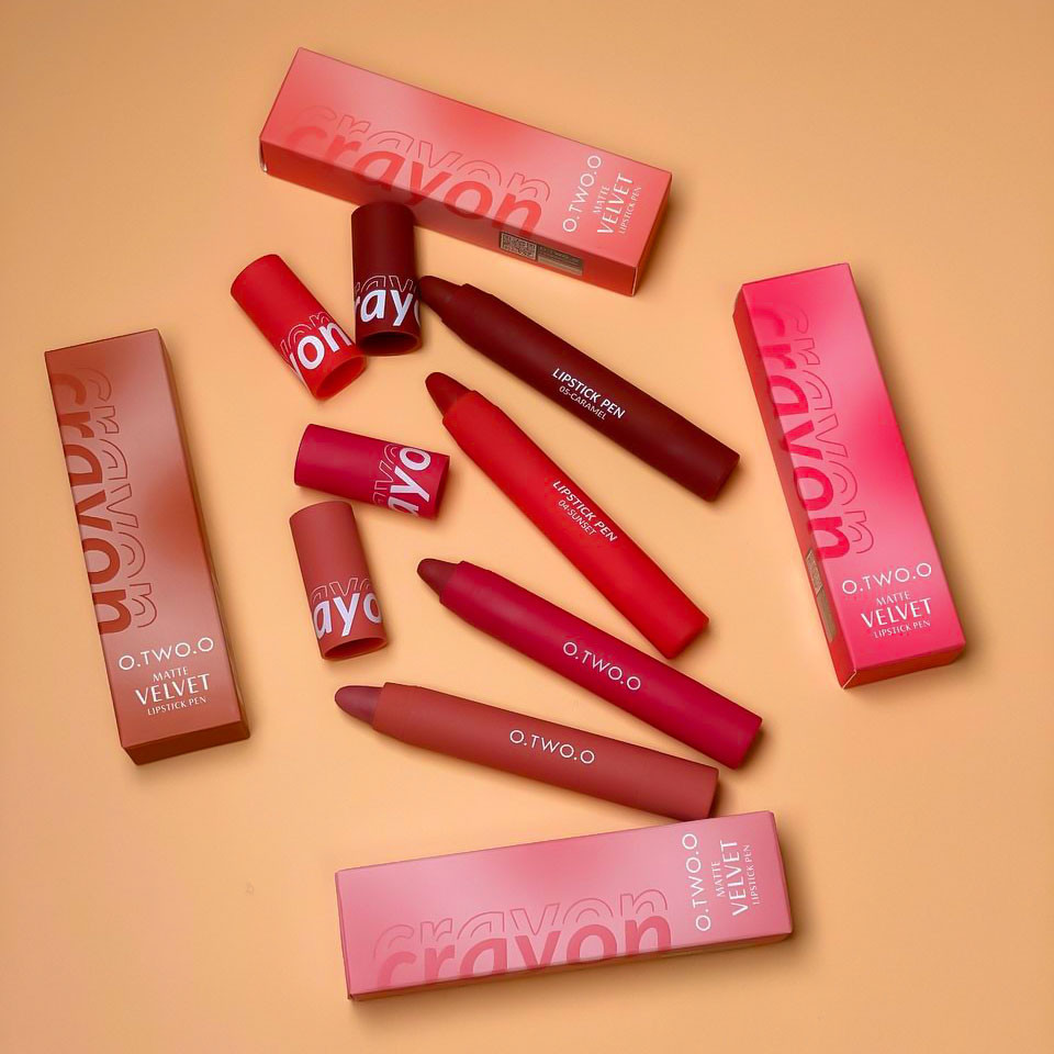 Помада-олівець O.TWO.O Crayon Matte Velvet Lipstick Pen