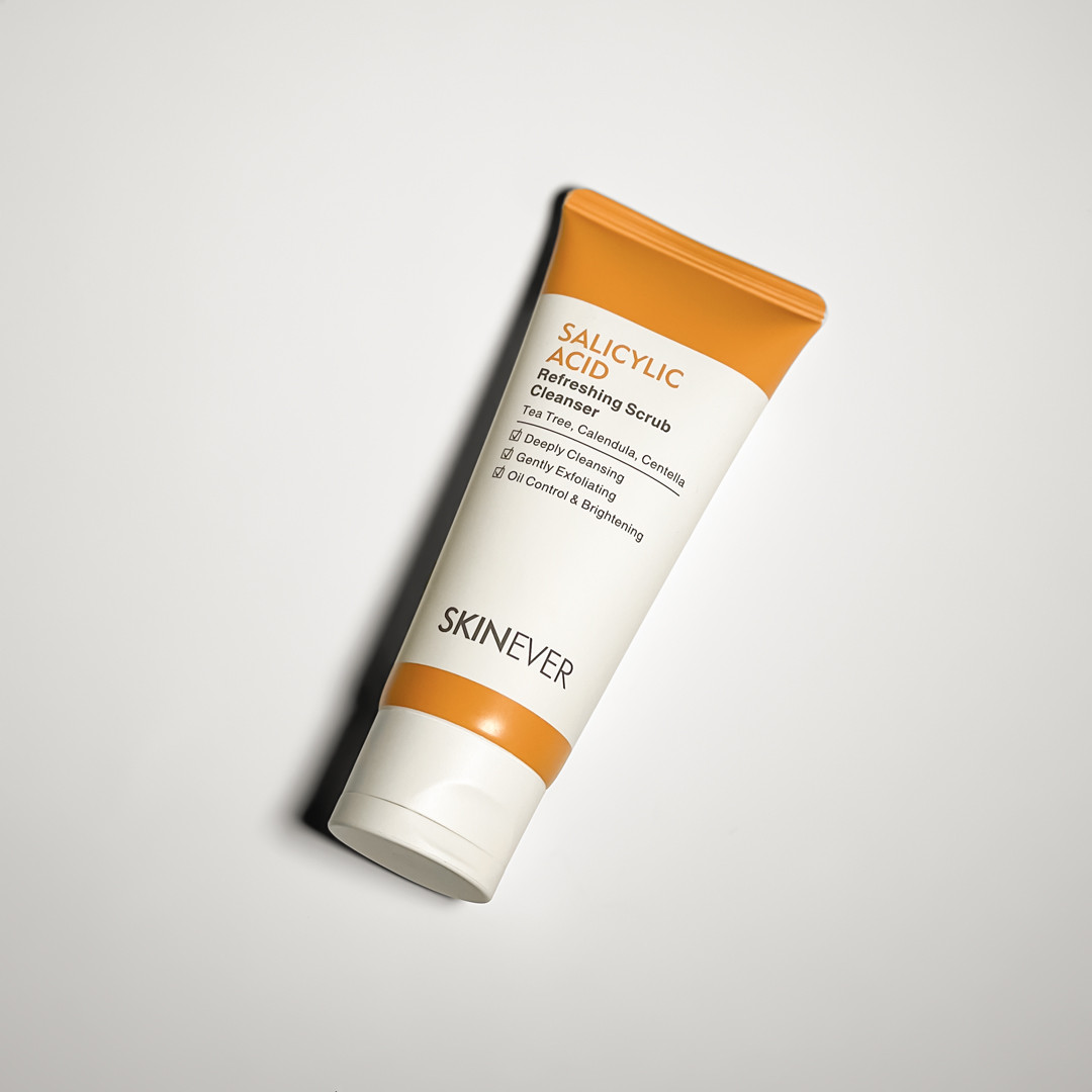 Пінка для вмивання із саліциловою кислотою  SKINEVER Salicylic Acid Refreshing Scrub Cleanser