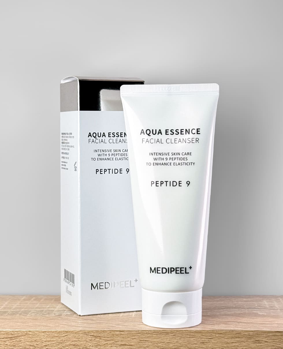 Пенка для умывания с комплексом пептидов Medi Peel Peptide 9 Aqua