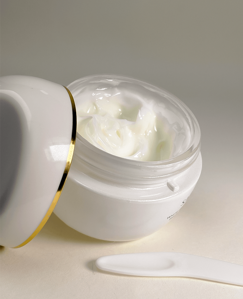 Освітлюючий крем з екстрактом рису та 15% ніацинаміду Sadoer White Rice Nicotinamide Brightening Cream