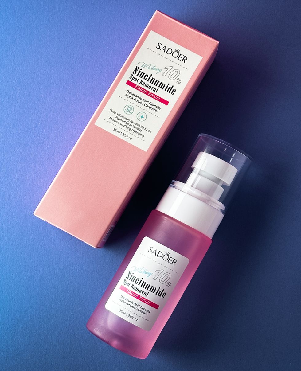 Сыворотка с ниацинамидом 10% арбутином и транексамовой кислотой Sadoer Niacinamide 10% Spot Removal Repair Serum