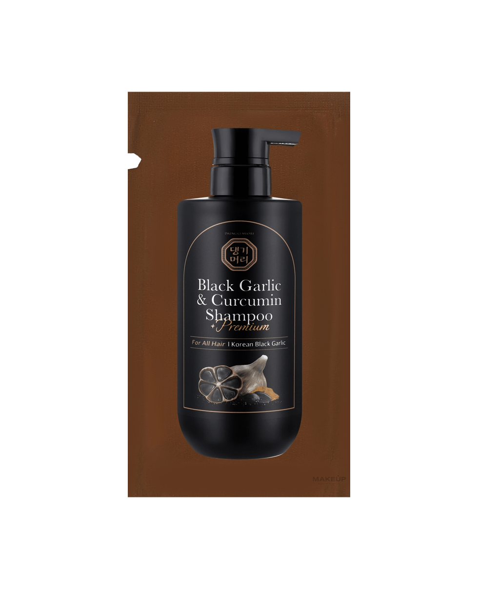 Восстанавливающий шампунь для волос с черным чесноком и куркумой Daeng Gi Meo Ri Premium Black Garlic & Curcumin Shampoo (пробник)