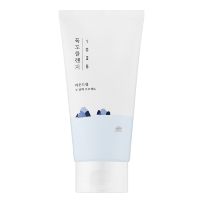 Мягкая пенка для умывания с морской водой Round Lab 1025 Dokdo Cleanser