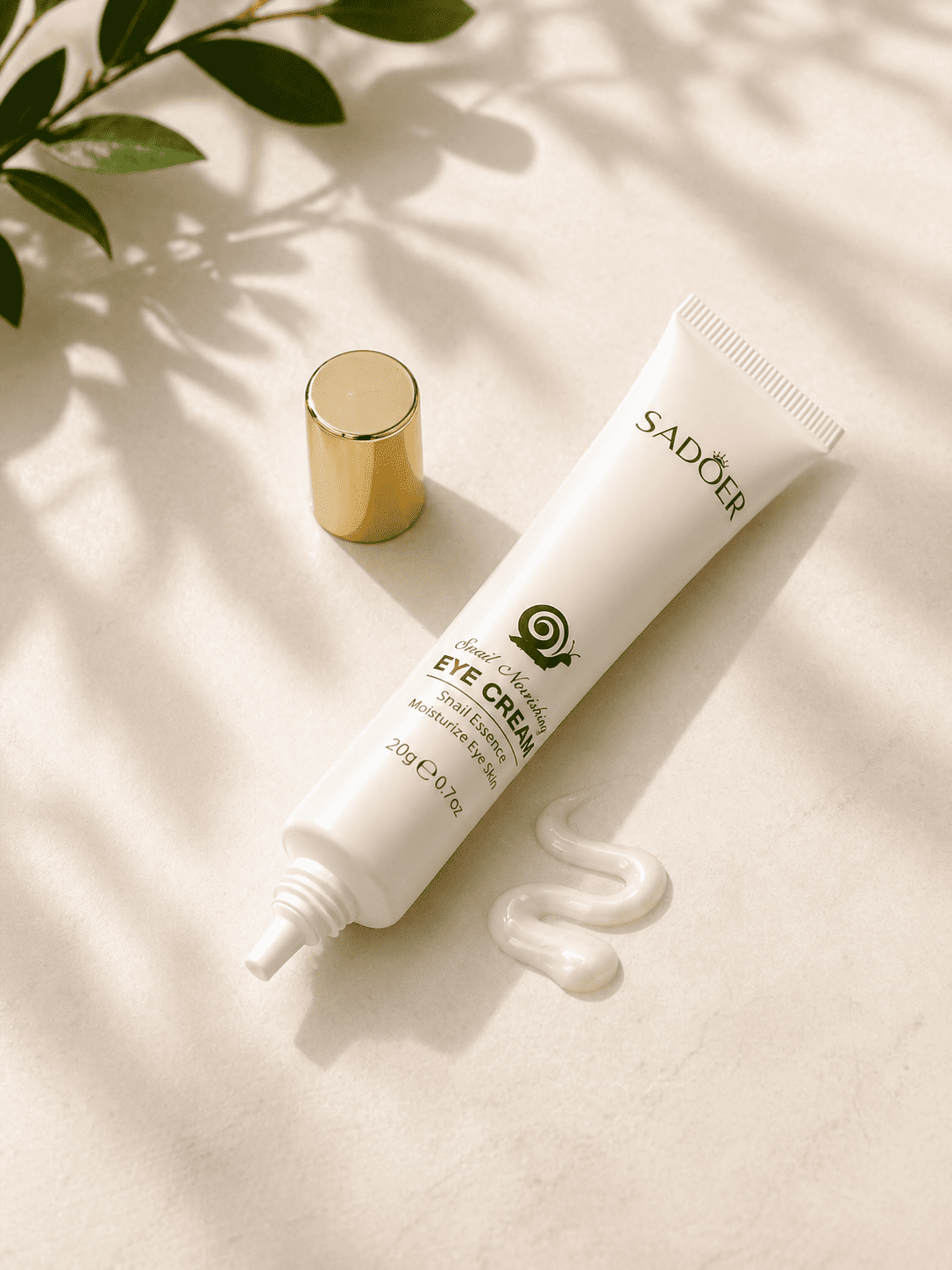 Крем навколо очей з муцином равлика Sadoer Snail Nourishing Eye Cream