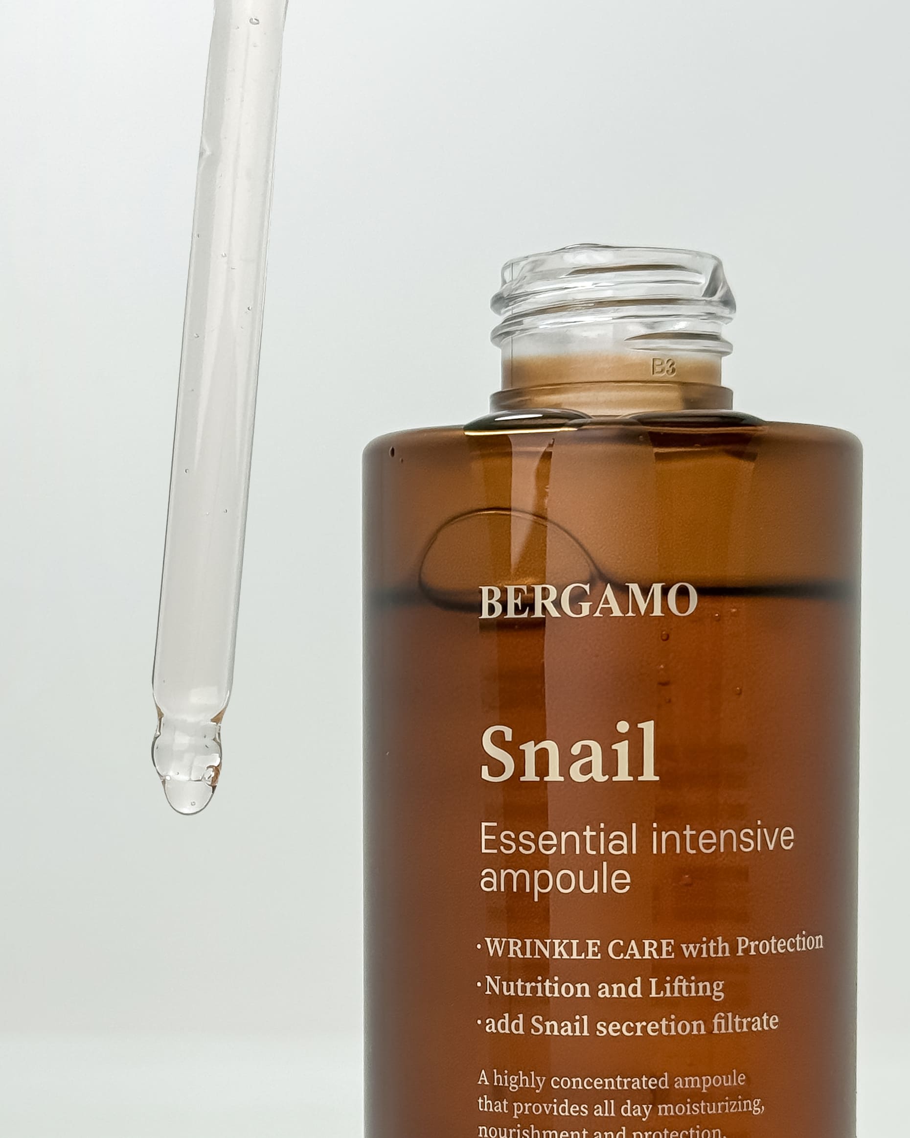 Сыворотка с муцином улитки Bergamo Snail Essential Intensive Ampoule