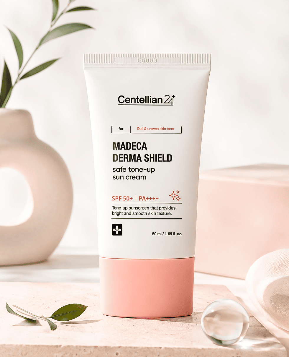 Солнцезащитный крем с эффектом коррекции тона Centellian24 Madeca Derma Shield Safe Tone-Up Sun Cream SPF 50+ PA++++