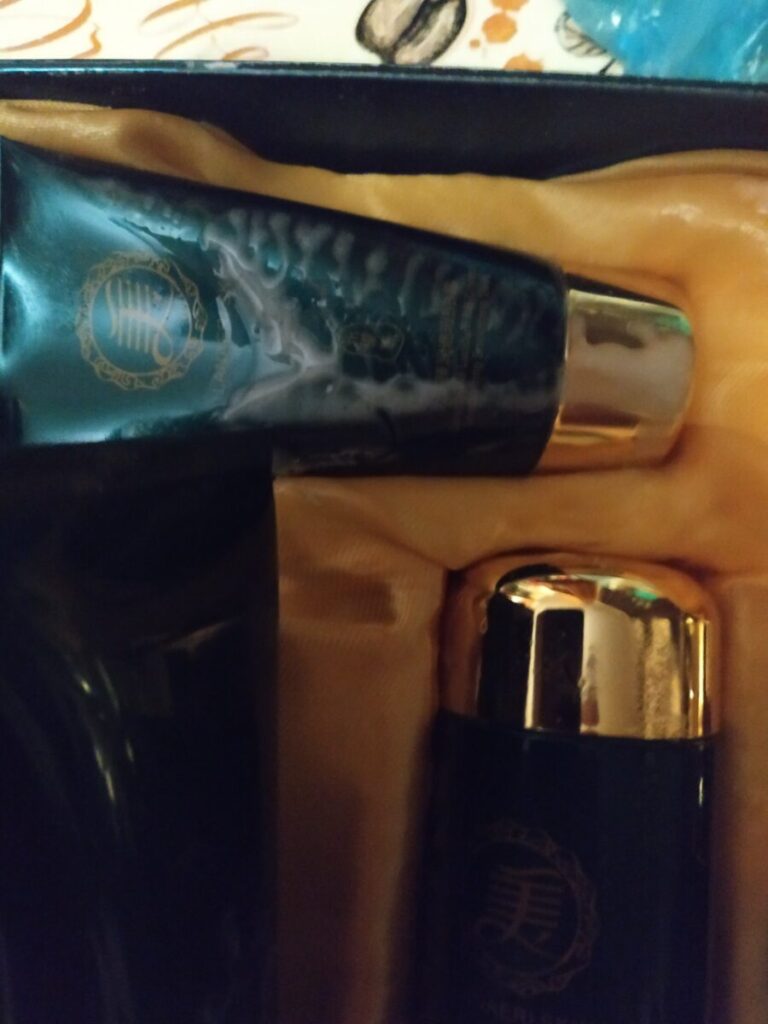 Подарунковий набір з екстрактом гриба ганодерма Hymey`s Lanaeri Skin Ganoderma Lucidum Moisturizing Ten-piece Set